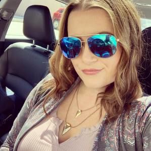 Meet your Posher, Sandra